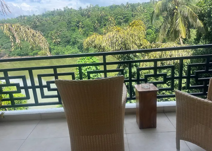 Kandy Rivers Edge Nature Resort